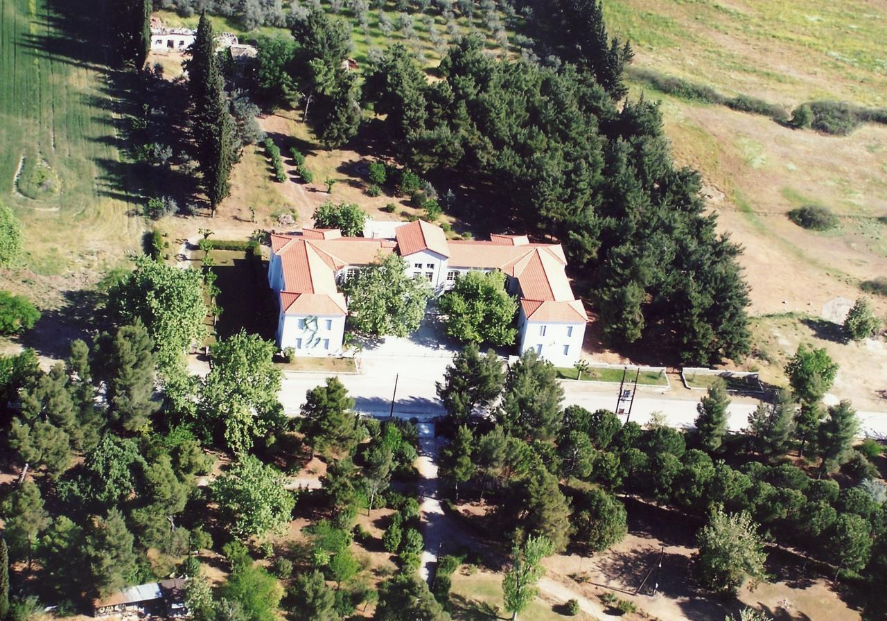 Hotel Oiti Loutra Ipatis Exterior photo
